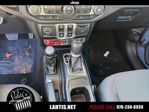 New 2026 Jeep Wrangler Rubicon image 9