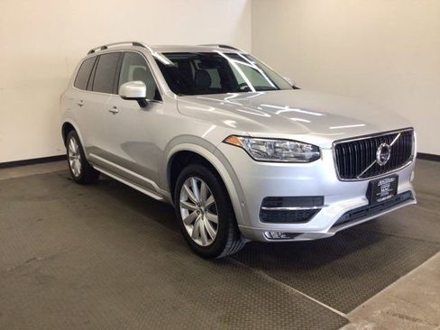Used 2016 Volvo XC90 T6 Momentum w/ Vision Package image 1