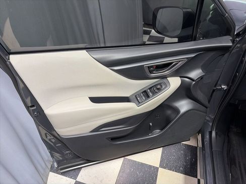 Used 2022 Subaru Forester AWD/4WD image 13
