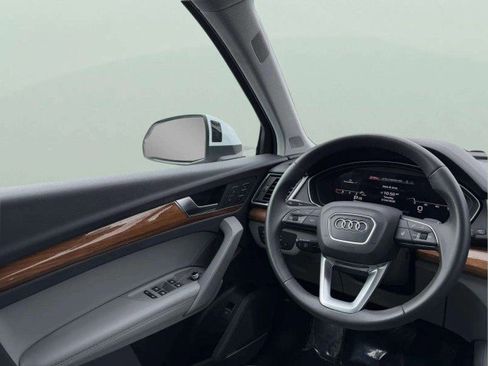Certified 2023 Audi Q5 2.0T Premium Plus image 11