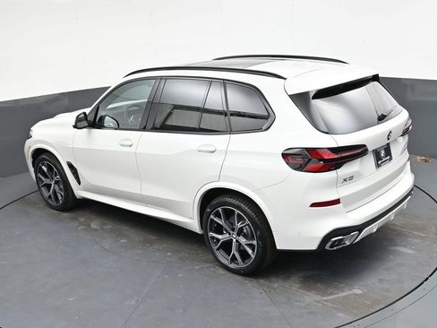 Used 2026 BMW X5 xDrive40i w/ M Sport Package AWD/4WD image 21