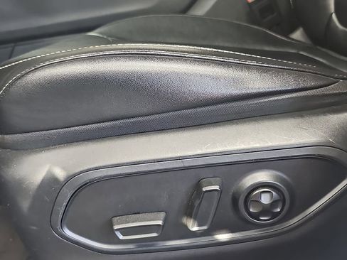 Used 2023 Jeep Grand Cherokee L Limited RWD image 28
