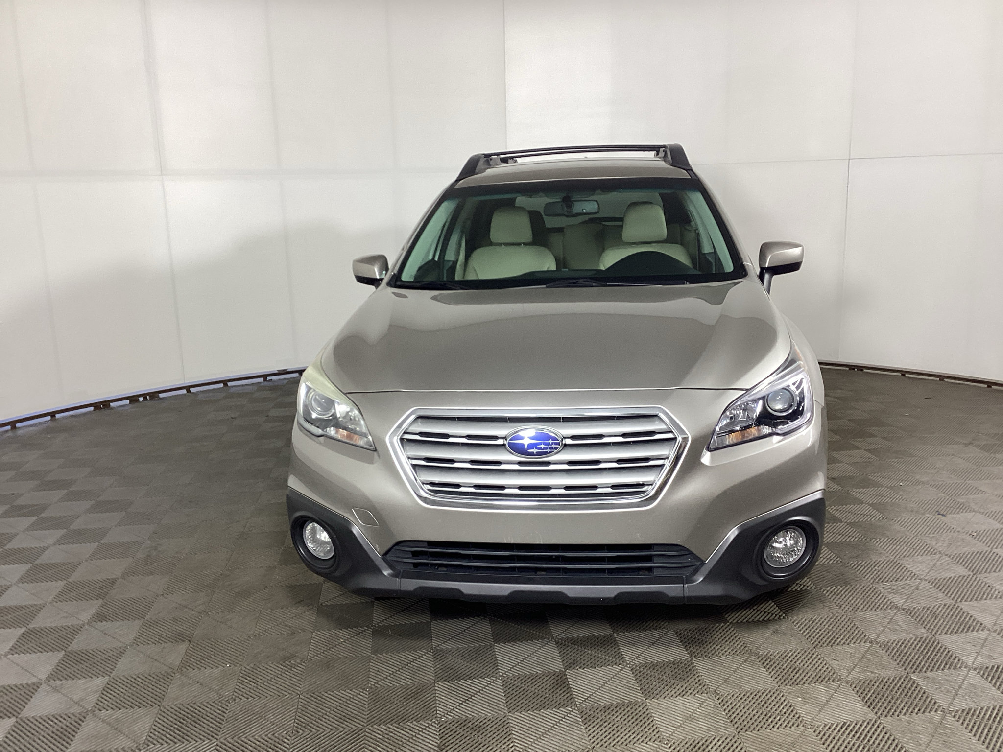 Used 2016 Subaru Outback 2.5i Premium AWD/4WD image 7