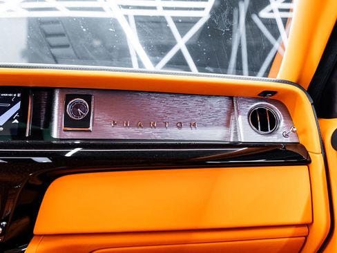 Used 2026 Rolls-Royce Phantom Sedan image 51