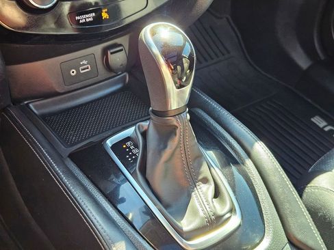 Used 2018 Nissan Rogue SL w/ Premium Package image 25