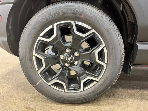 New 2025 Ford Bronco Sport Outer Banks w/ Outer Banks Tech Package+ image 24