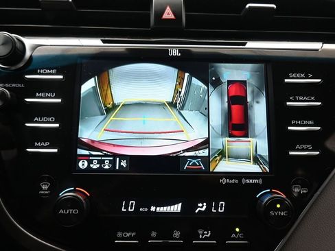 Used 2018 Toyota Camry XSE w/ Driver Assist Package FWD image 19