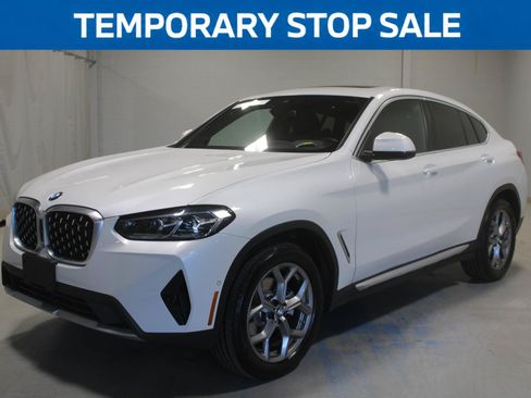 Used 2024 BMW X4 xDrive30i w/ Parking Assistance Package AWD/4WD image 1