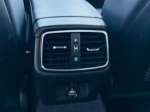 Used 2019 Genesis G70 2.0T Advanced w/ Dynamic Package image 22