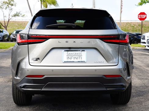 Used 2024 Lexus NX 250 FWD image 13