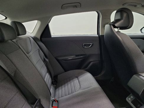 Used 2025 Kia K4 EX FWD image 19