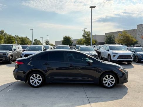 Used 2024 Toyota Corolla LE FWD image 7