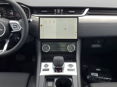New 2026 Jaguar F-PACE R-Dynamic S AWD/4WD image 28