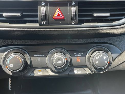 Used 2021 Kia Forte GT-Line FWD image 28