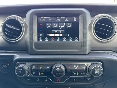 Used 2022 Jeep Gladiator Sport AWD/4WD image 30