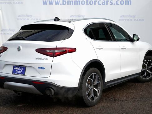 Used 2019 Alfa Romeo Stelvio Ti image 3