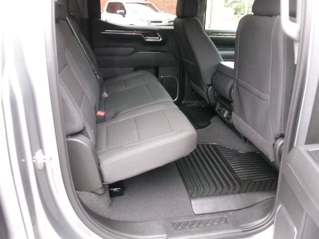 Used 2026 Chevrolet Silverado 1500 LT AWD/4WD image 14