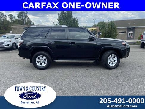 Used 2018 Toyota 4Runner SR5 image 2