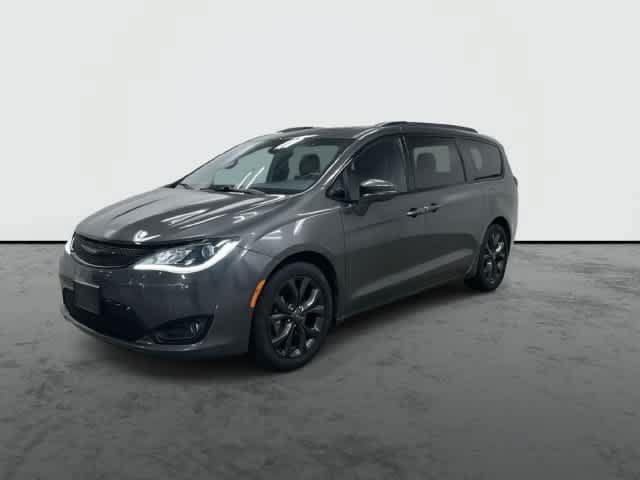 Used 2020 Chrysler Pacifica Limited FWD image 8