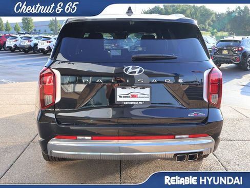 Used 2024 Hyundai Palisade Calligraphy FWD image 5