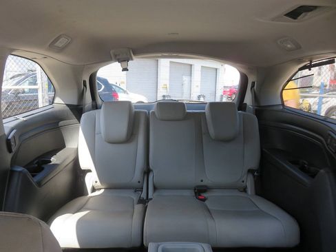 Used 2018 Honda Odyssey Touring image 25