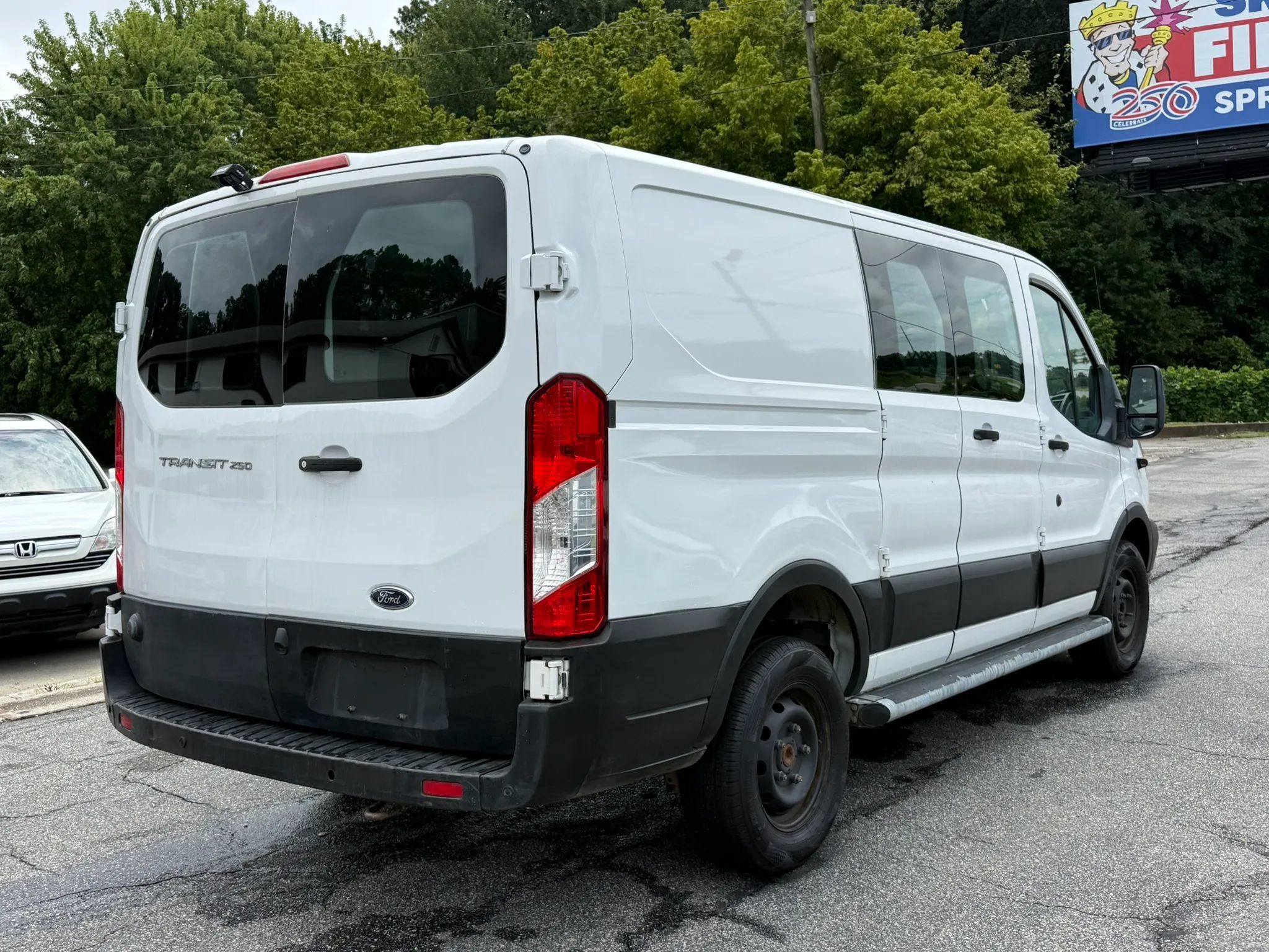 Used 2019 Ford Transit 250 130 Low Roof w/ Exterior Upgrade Package RWD image 3