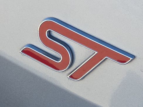 Used 2021 Ford Explorer ST w/ Equipment Group 401A image 9