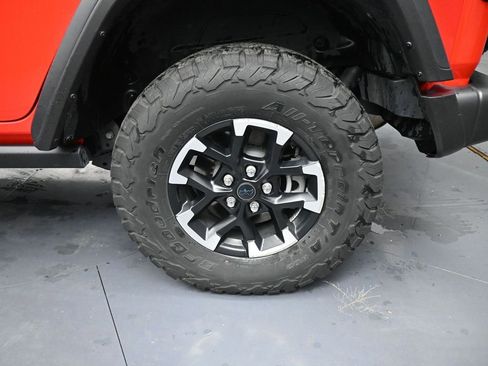 Used 2024 Jeep Wrangler Unlimited Rubicon 4xe image 14