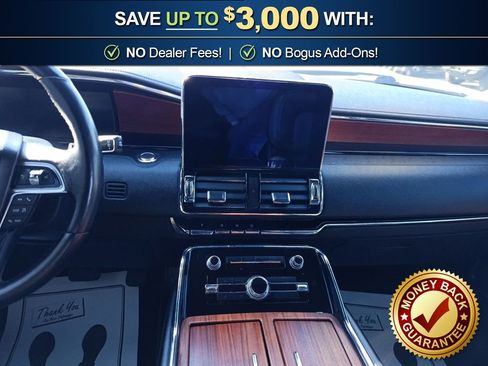 Used 2020 Lincoln Navigator 4WD image 20