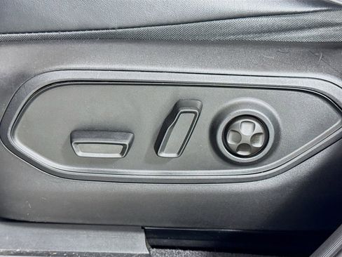 Used 2021 Jeep Grand Cherokee L Overland image 17