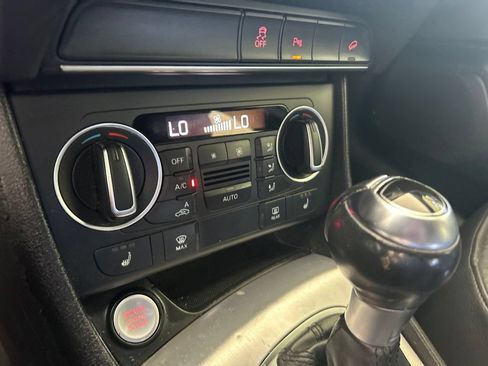 Used 2018 Audi Q3 2.0T Premium FWD image 45