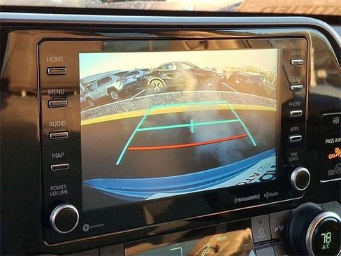 Certified 2022 Toyota Highlander LE image 22