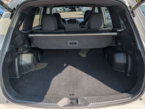 Certified 2025 Subaru Forester Premium AWD/4WD image 18