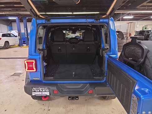 Used 2024 Jeep Wrangler Unlimited Rubicon w/ Safety Group image 24