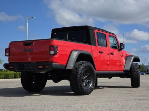 Used 2023 Jeep Gladiator Mojave w/ Cold Weather Group AWD/4WD image 18