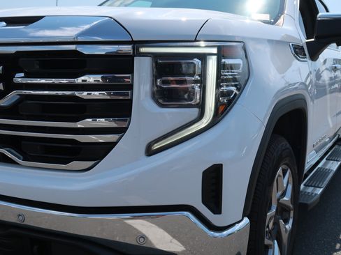 Used 2024 GMC Sierra 1500 SLT w/ SLT Premium Package AWD/4WD image 6