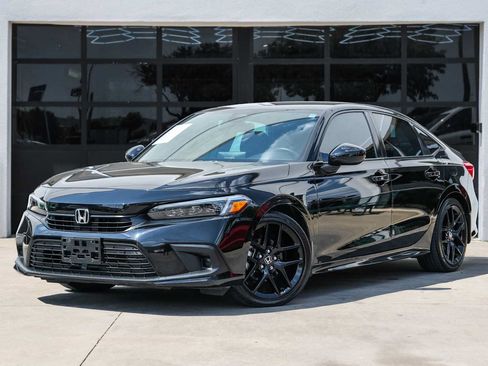 Used 2023 Honda Civic Sport image 1