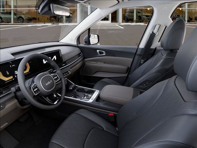 Used 2026 Kia Carnival EX FWD image 17