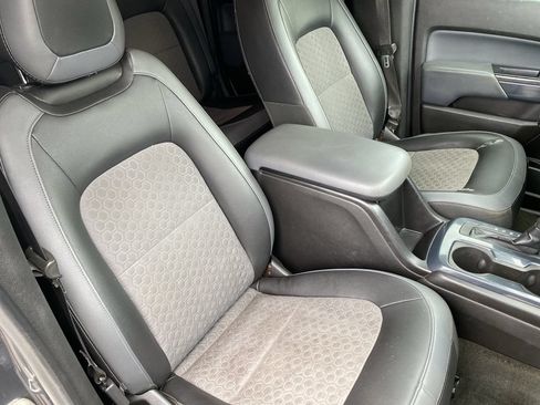 Used 2016 Chevrolet Colorado Z71 RWD image 30