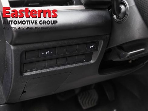 Used 2024 Mitsubishi Outlander SE FWD image 22