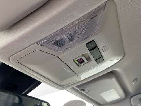 Used 2025 Toyota RAV4 LE image 19