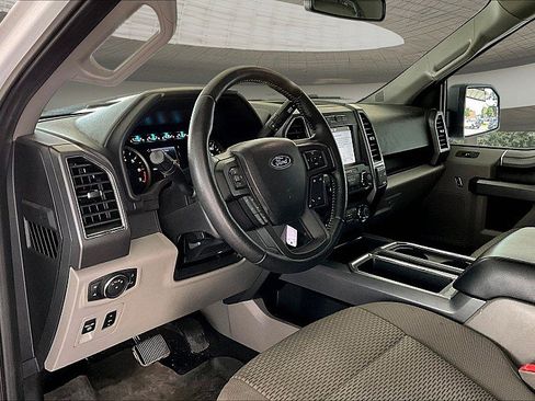 Used 2019 Ford F150 XLT w/ Equipment Group 302A Luxury AWD/4WD image 10