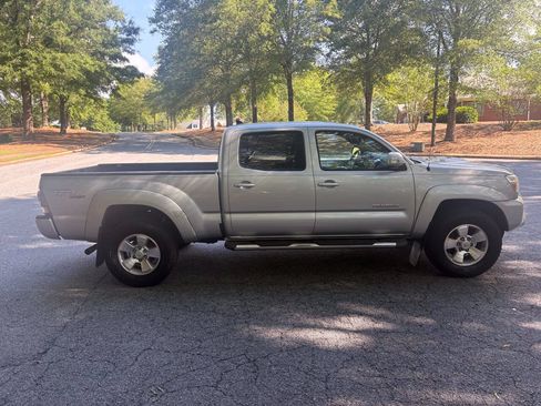Used 2012 Toyota Tacoma PreRunner w/ TRD Sport Pkg RWD image 3
