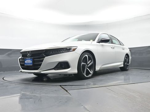 Certified 2022 Honda Accord Sport image 32