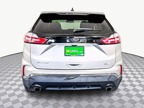 Used 2019 Ford Edge SE image 8
