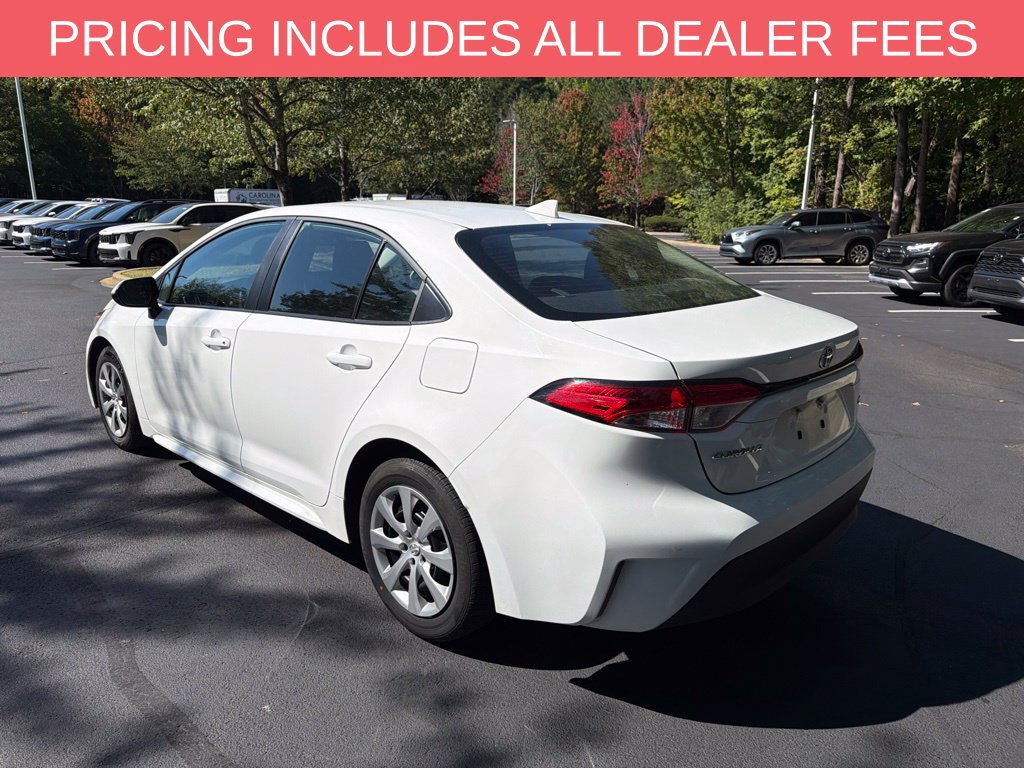 Used 2025 Toyota Corolla LE FWD image 4