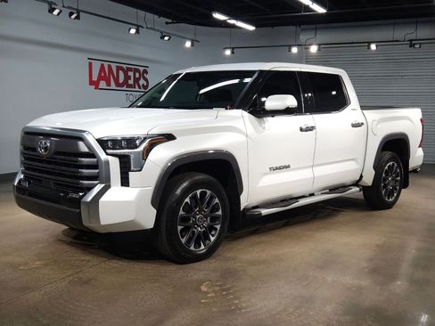Used 2023 Toyota Tundra Limited image 3