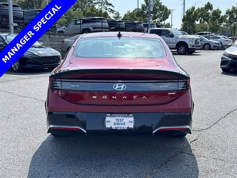 New 2025 Hyundai Sonata SEL image 6
