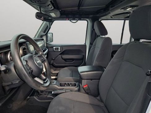 Used 2018 Jeep Wrangler Unlimited Sport image 10