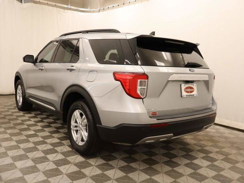 Used 2023 Ford Explorer XLT w/ Equipment Group 202A image 3